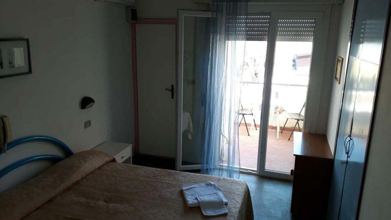 Hotel Rosa Rimini Luaran gambar