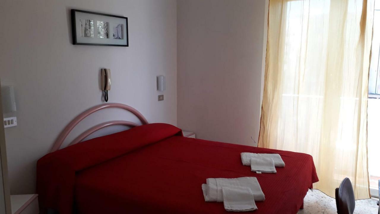 Hotel Rosa Rimini Luaran gambar